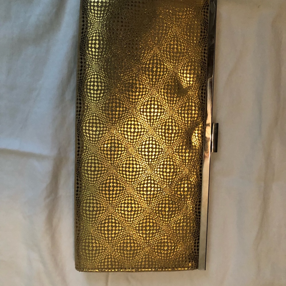 Gold clutch